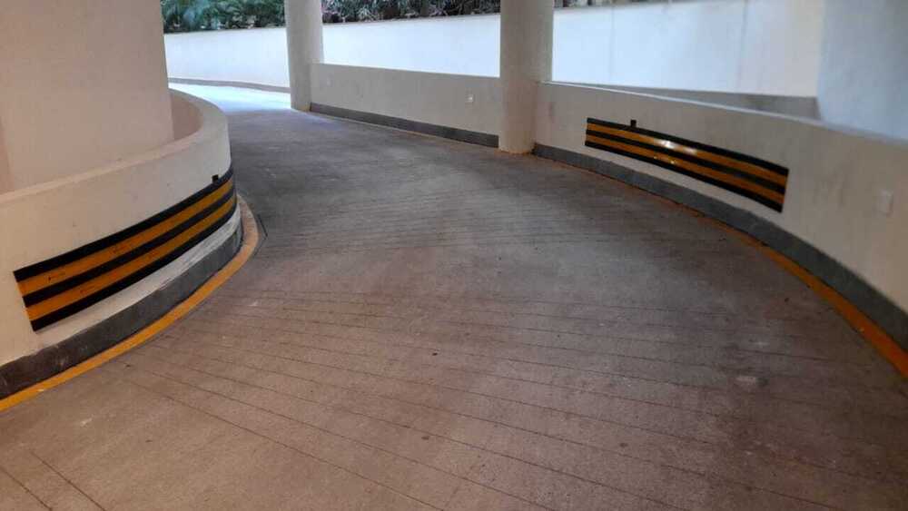 Arpitha Rubber Wall Guard For Ramps - Drive Way
