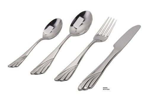 सिल्वर फ्लैटवेयर