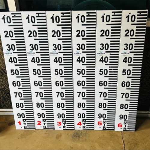 Float And Board Type Indicator - Accuracy: 5 Mm
