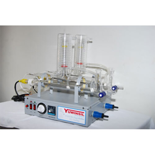 क्वार्ट्ज बॉयलर और ग्लास कंडेनसर के साथ कम्पोज़िट डबल डिस्टिलर होरिज़ेंटल मॉडल, 1 से 4 लीटर प्रति घंटा