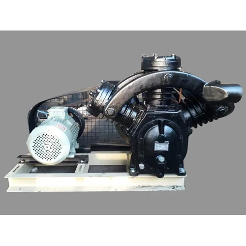 Dry Vacuum Pump - Double Stage, Cast Iron, 51-100 M3/hr Max Flow Rate, Black, Industrial Use, 3 Phase Power, >5 Hp