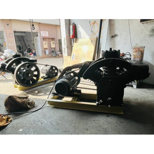 Dry Vacuum Pump - Double Stage, Cast Iron, 51-100 M3/hr Max Flow Rate, Black, Industrial Use, 3 Phase Power, >5 Hp