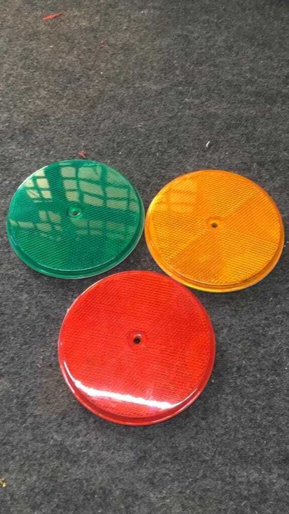 Side Wall - Tree Mount Plastic Reflectors