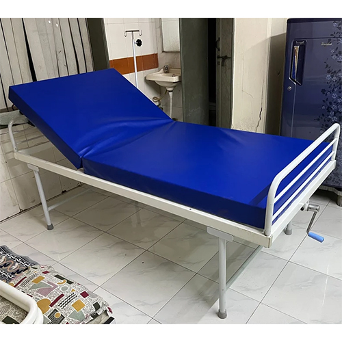 Semi Fowler Bed - Color: White