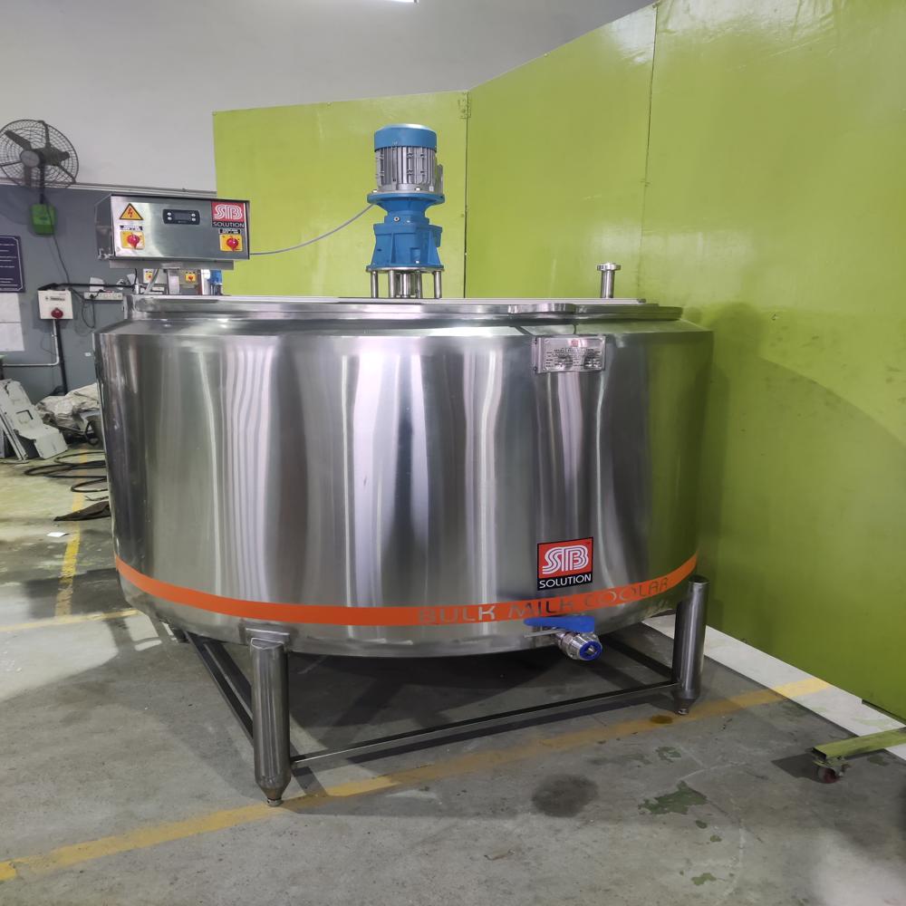 Bulk Milk Cooler