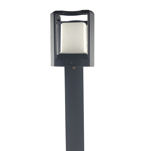 Semi Bollard