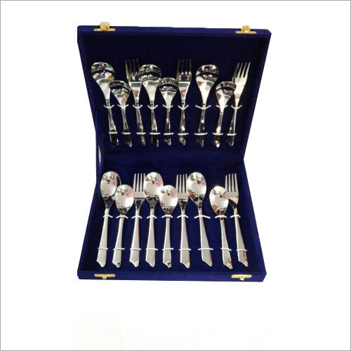 Stainless Steel Cutlery Set - Color: Silver