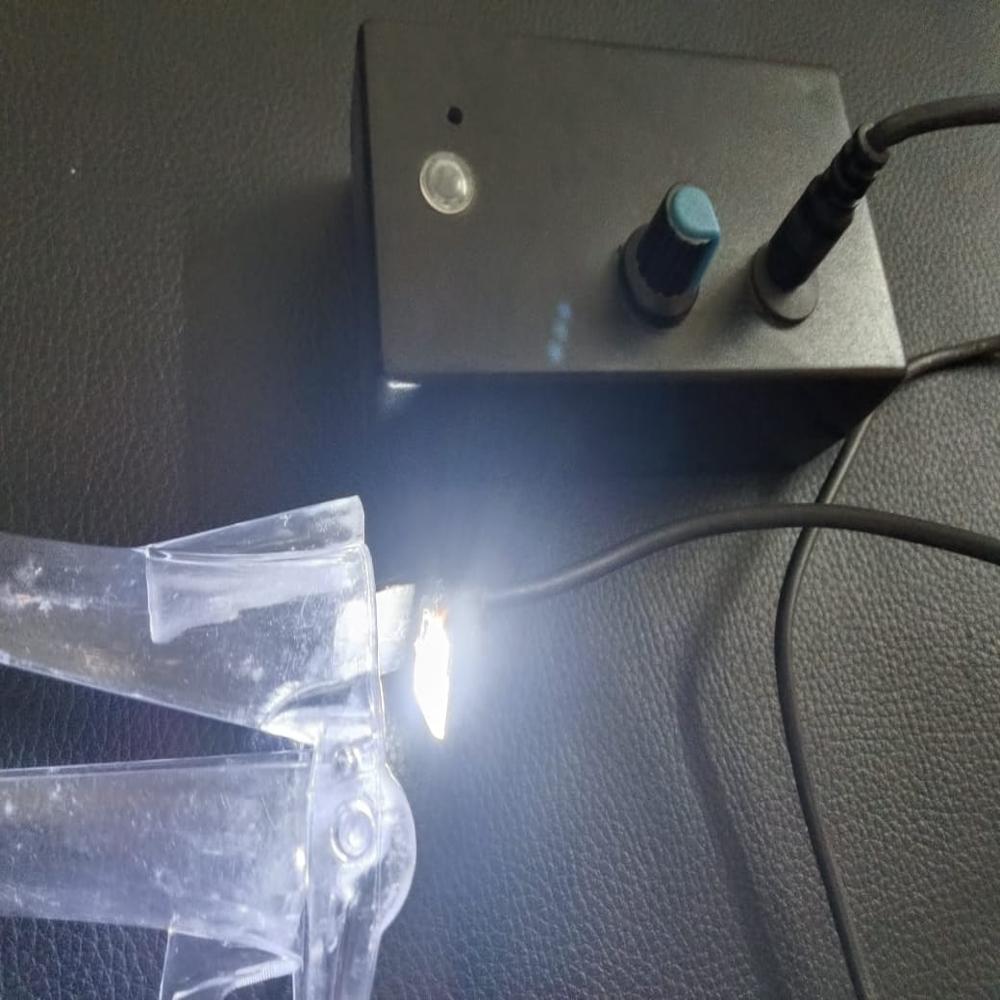 Reusable light source for Vaginal Speculum Light Source Speculum