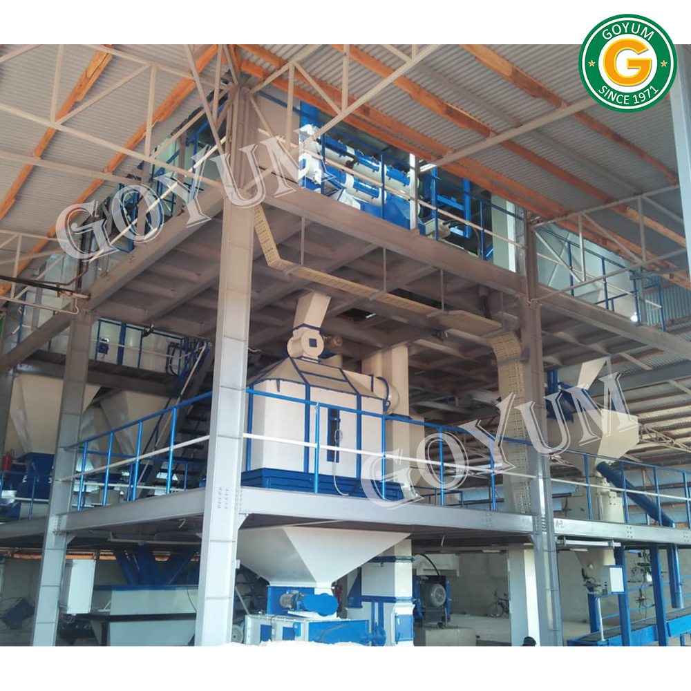 Fish Feed Making Machine - Automatic Grade: Semi-automatic