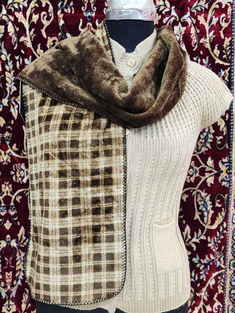 WOOLLEN MUFFLER