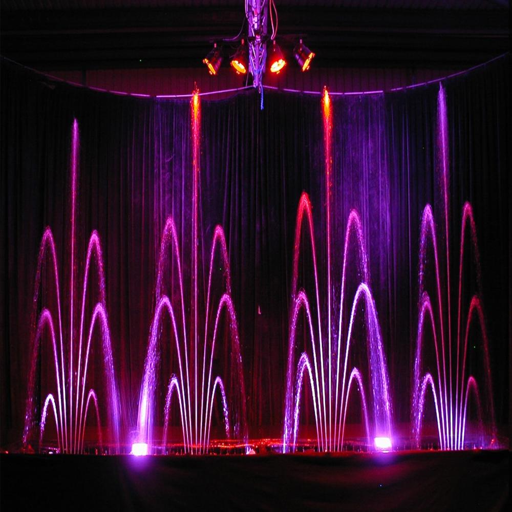 नाचते पानी के फव्वारे