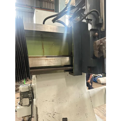 Cnc Vtl Machine - Dimension (L*W*H): 650(H) Millimeter (Mm)