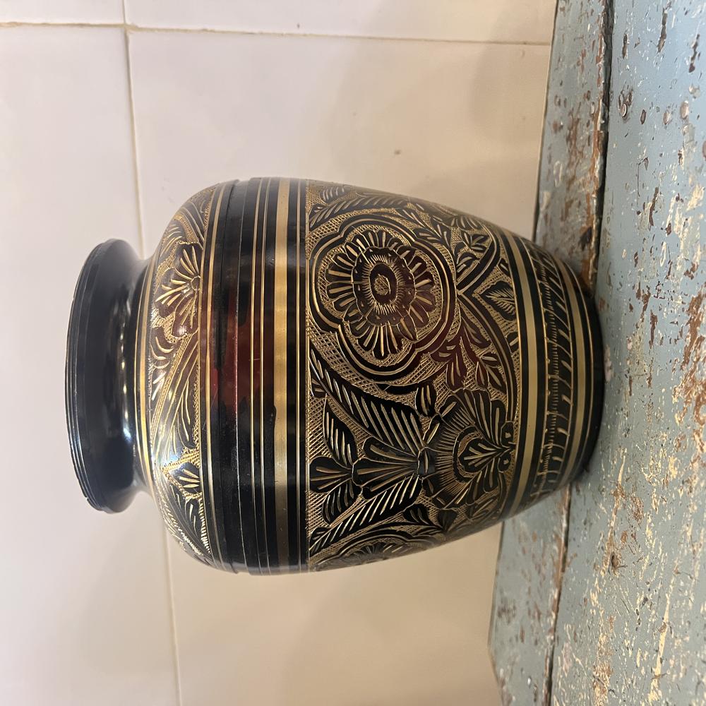 Brass Cremation Urns - Features: High Quality
