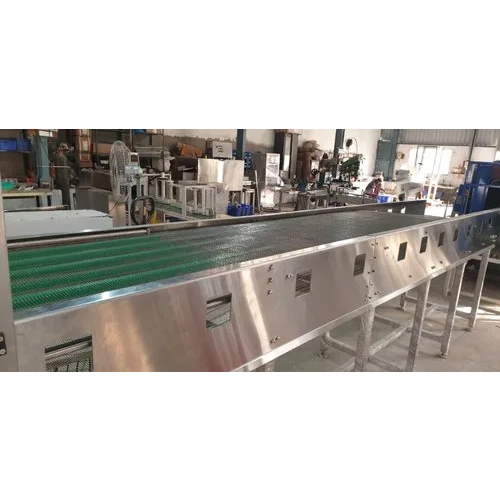 Retractable Conveyor System - Color: Silver