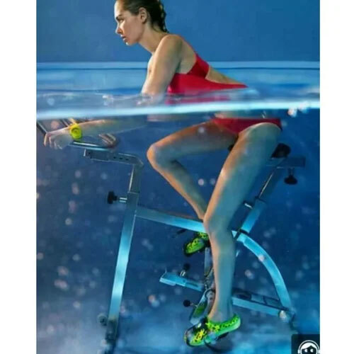 UNDER WATER BIKE