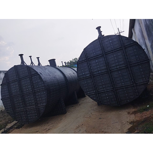Ss Storage Tanks - Stainless Steel, Custom Size, Black Finish | Industrial Efficient Storage Solutions For Liquids And Chemicals