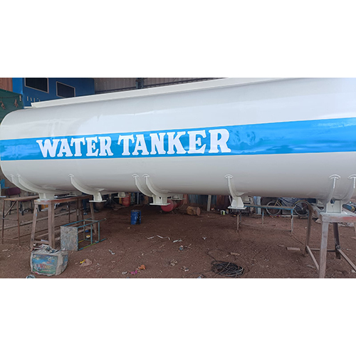vehicle top mounted water tank