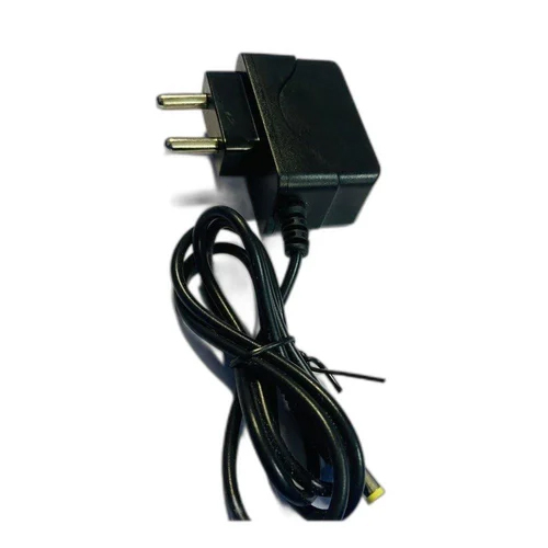 Black Power Adapter - Efficiency: 100 %