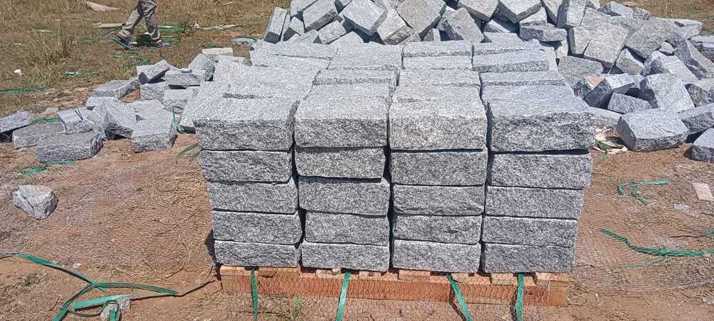 Andhra Black Dressing Stone - Artificial Stone Type: Artificial Granite