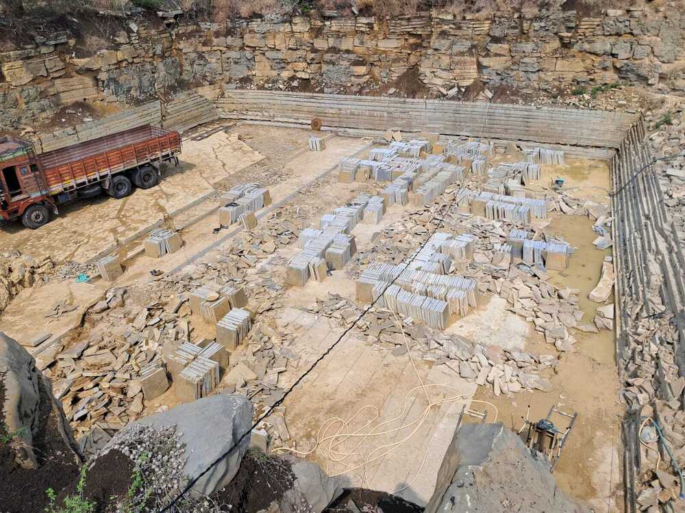 Natural Grey Tandur Stone