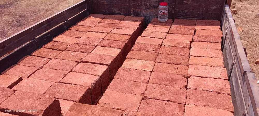 Natural Laterite Brick Stone