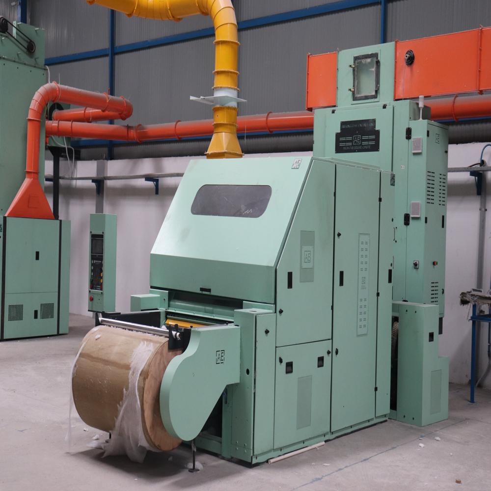 High-Speed Surgical Cotton Roll Manufacturing Machine with rolling unit