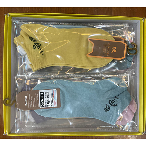 Ladies Socks - Color: Multicolor