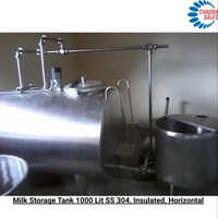 1000 Lit Ss 304 Milk Storage Tank - Color: Silver