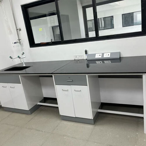 R & D Lab Furniture - Application: Laboratory