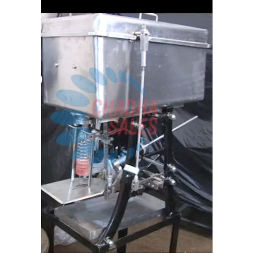 30 Ltr Single Head Bottle Filling Machine