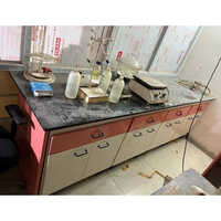 Modular Laboratory Workstations