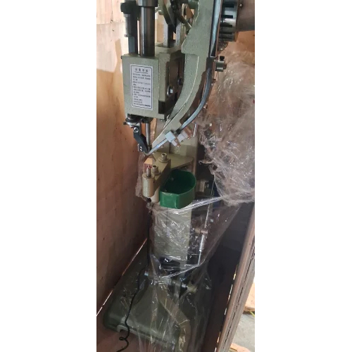 Automatic Riveting Machine