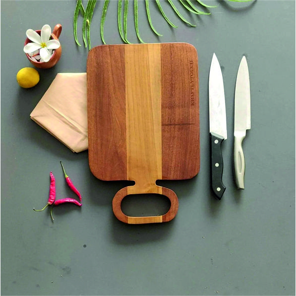 wooden cutting board 