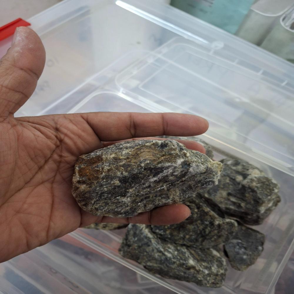 Rough Labradorite Rough Stones