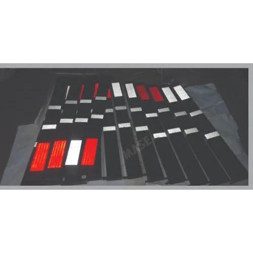 Delineator With Jali - Color: Multicolor
