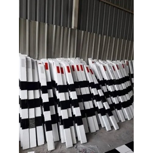 Traffic Light Sign Jali Delineator