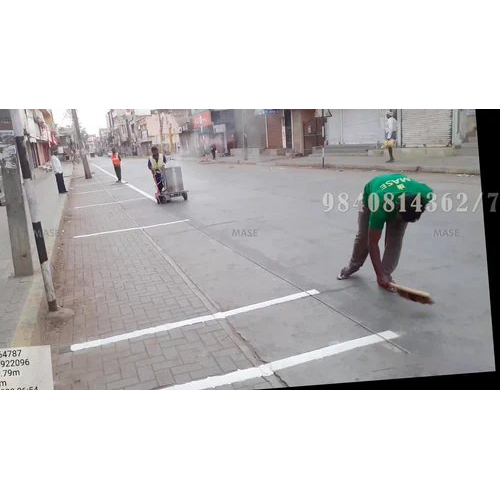 Yellow /White Kerb Marking