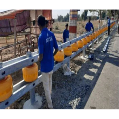 Safety Roller Crash Barrier