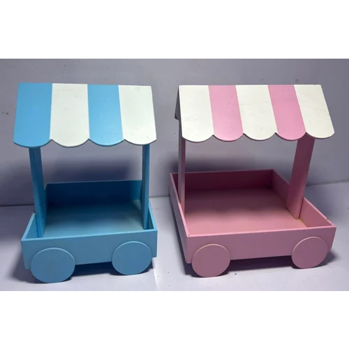 Wooden Hut Shape Basket - Dimension (L*W*H): 10*10*10 Inch (In)
