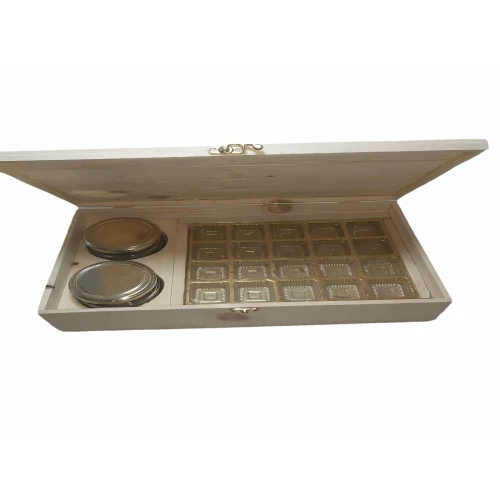 Chocolate Box With Two Partitions For Jars - Color: White