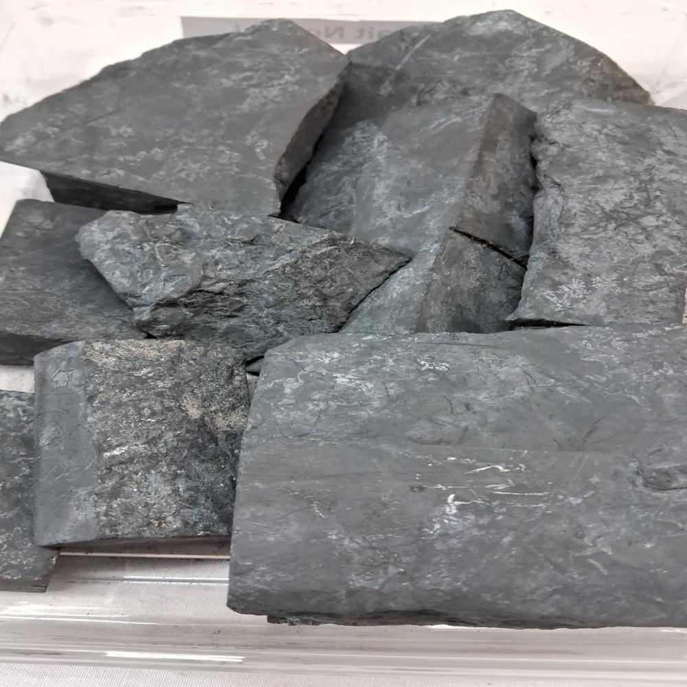 Sunghait black raw stone