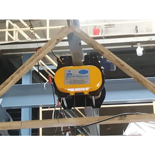 Industrial Electric Wire Rope Hoist - 5 Ton Load Capacity, Polished Yellow Surface, 415 Volt Power, Wire Rope Sling, Stationary Use