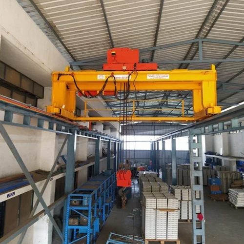 Industrial Eot Cranes - Color: Yellow