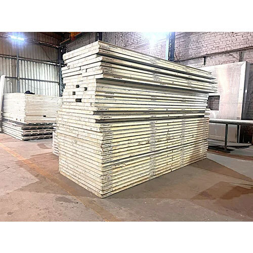 Color Coated PUF Sandwich Panel