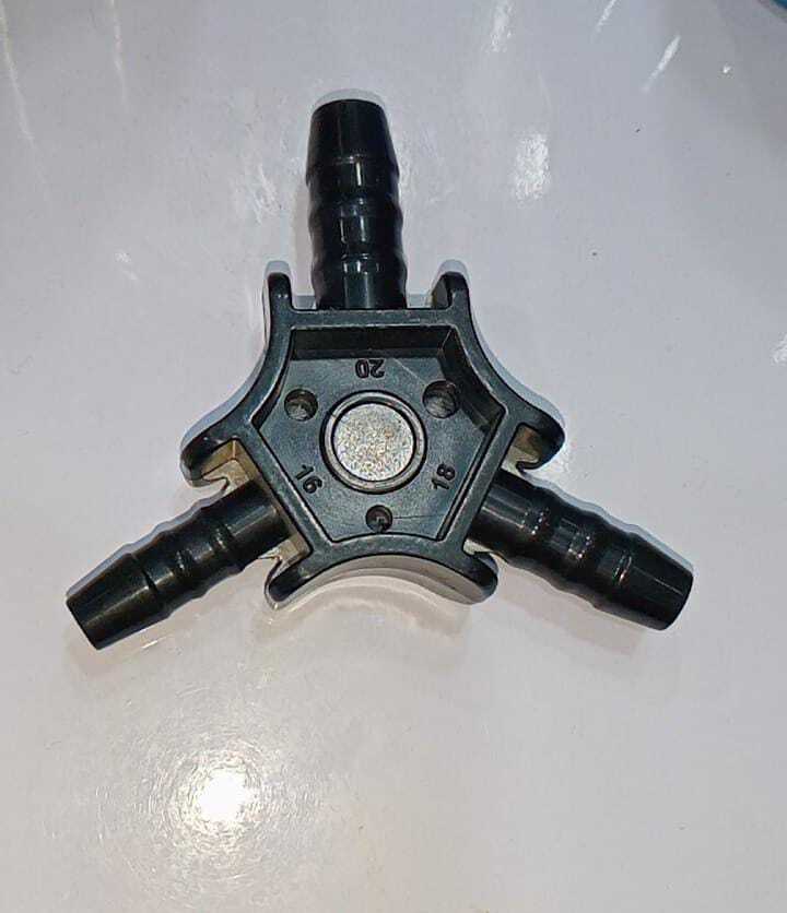 Plastic Pipe Reamer - Color: Black