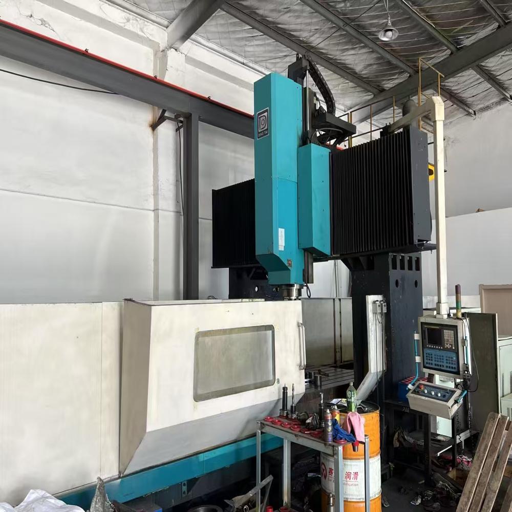 Used Plano Milling Cnc Machine 4000*1800*1500Mm - Accuracy: 0.02 Mm
