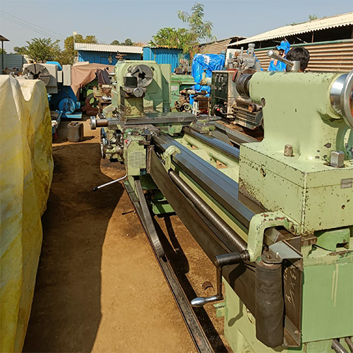 Bulgaria Lathe Machine - Automatic Grade: Automatic