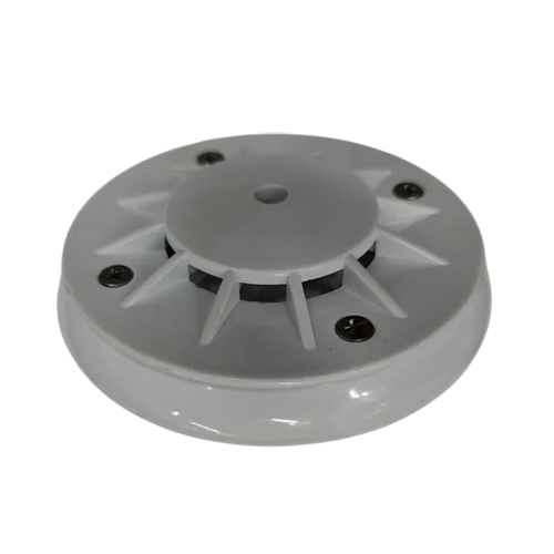 Swimming Pool Suction Nozzle - Color: White