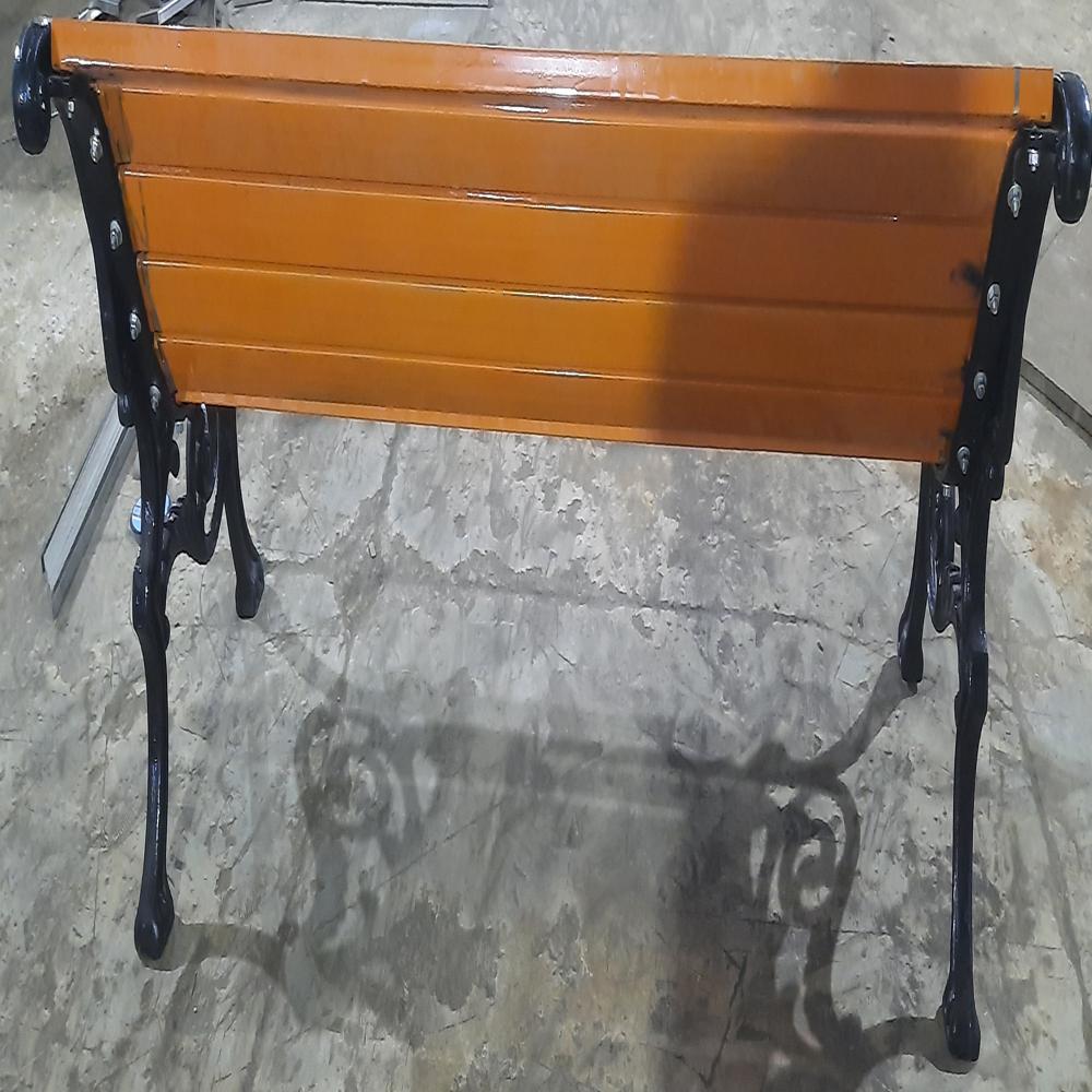 GARDEN BENCH