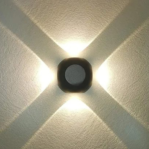 Outdoor Light - Color: Cool White